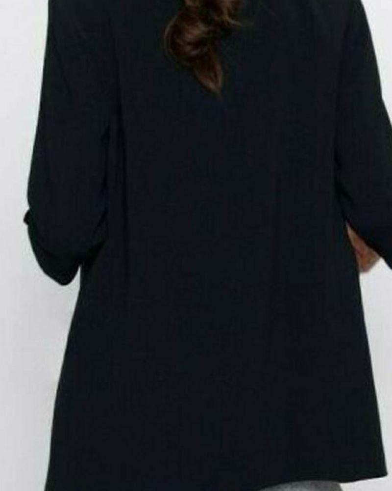Lucifer TV Series Black Blazer – Lauren German’s Stylish Outfit