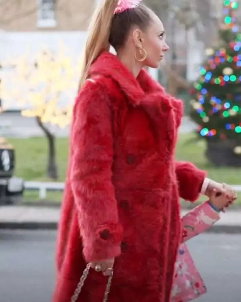 Ted Lasso Keeley Jones Signature Fur Coat – Stylish Winter Glamour
