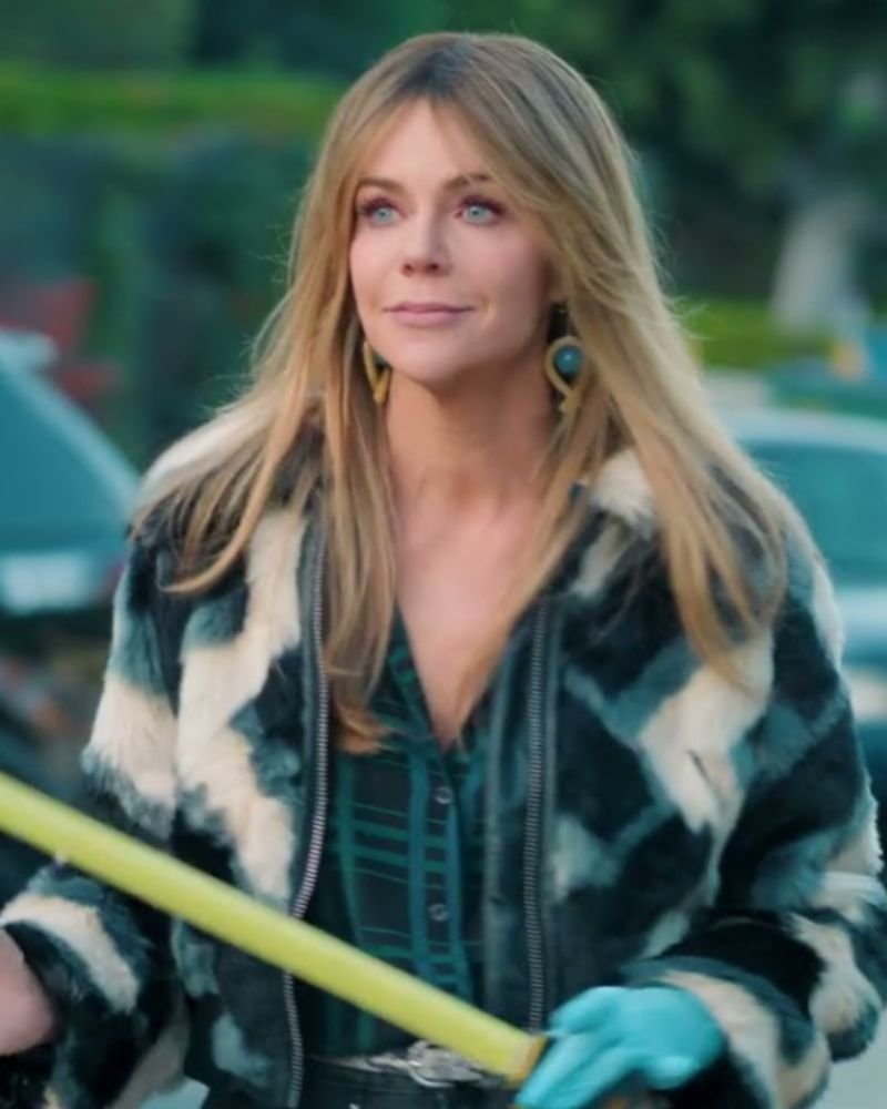 Kaitlin Olson as Morgan Gillory – Elegant Fur Jacket from High Potential