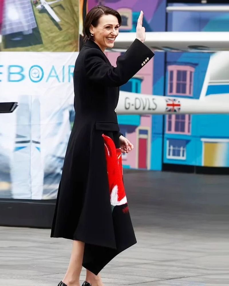 Suranne Jones Wool Trench Coat from Hostage 2025 – Iconic TV Style