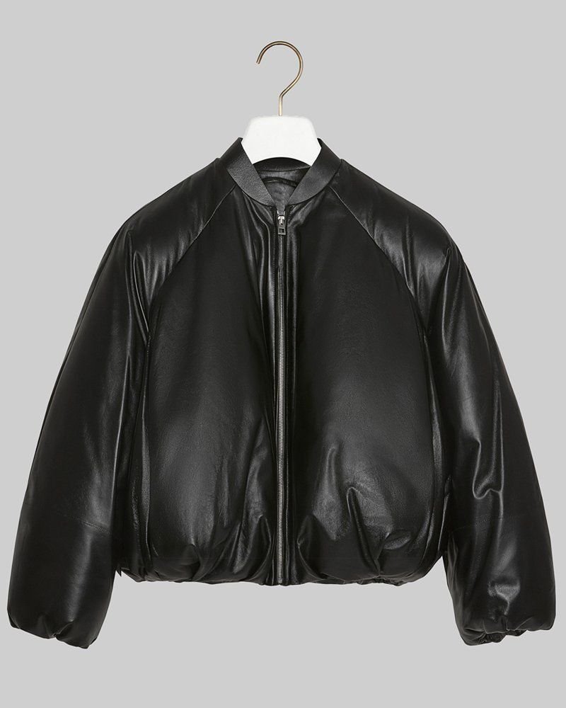 Get the Iconic Hailey Bieber Black Puffer Jacket – Fashion Forward Outfit