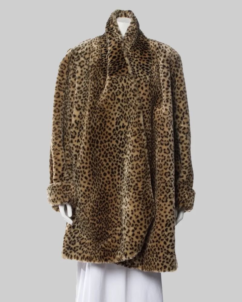 Turn Heads in Hailey Bieber’s Bold Leopard Print Faux Fur Coat