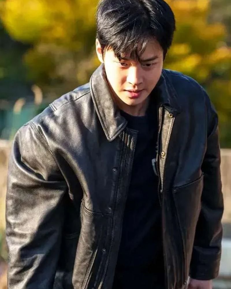 Queen Mantis Cha Soo-yeol Leather Jacket  Sleek K-Drama Inspired Style