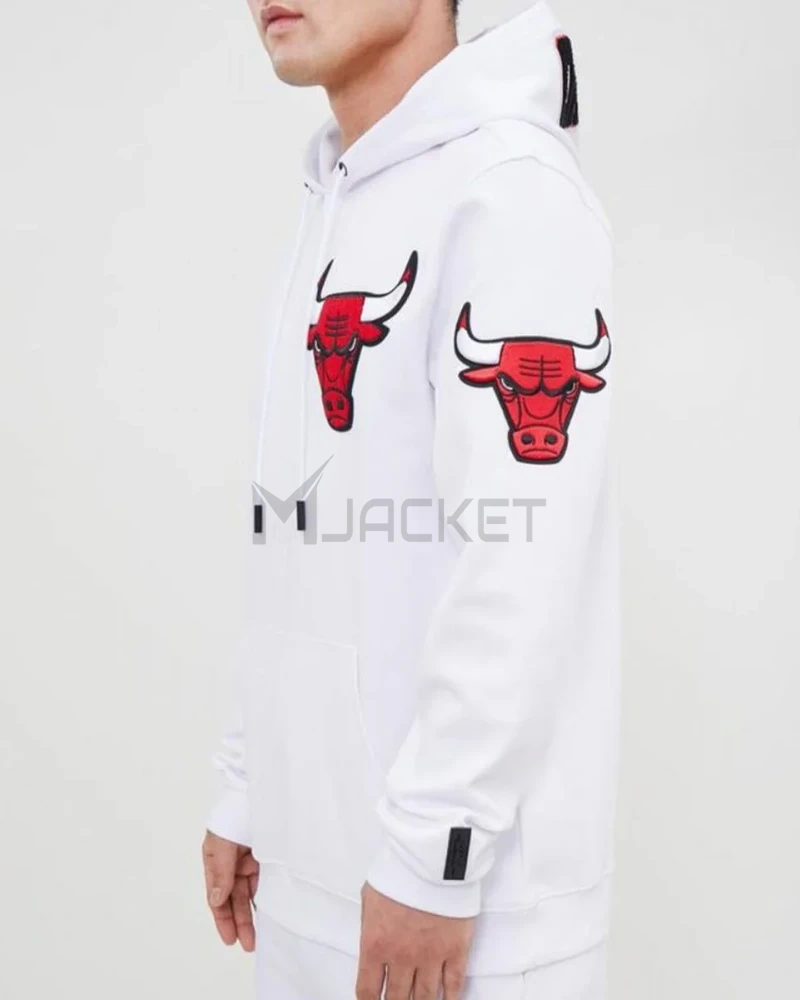 White Chicago Bulls Fleece Hoodie - image 4